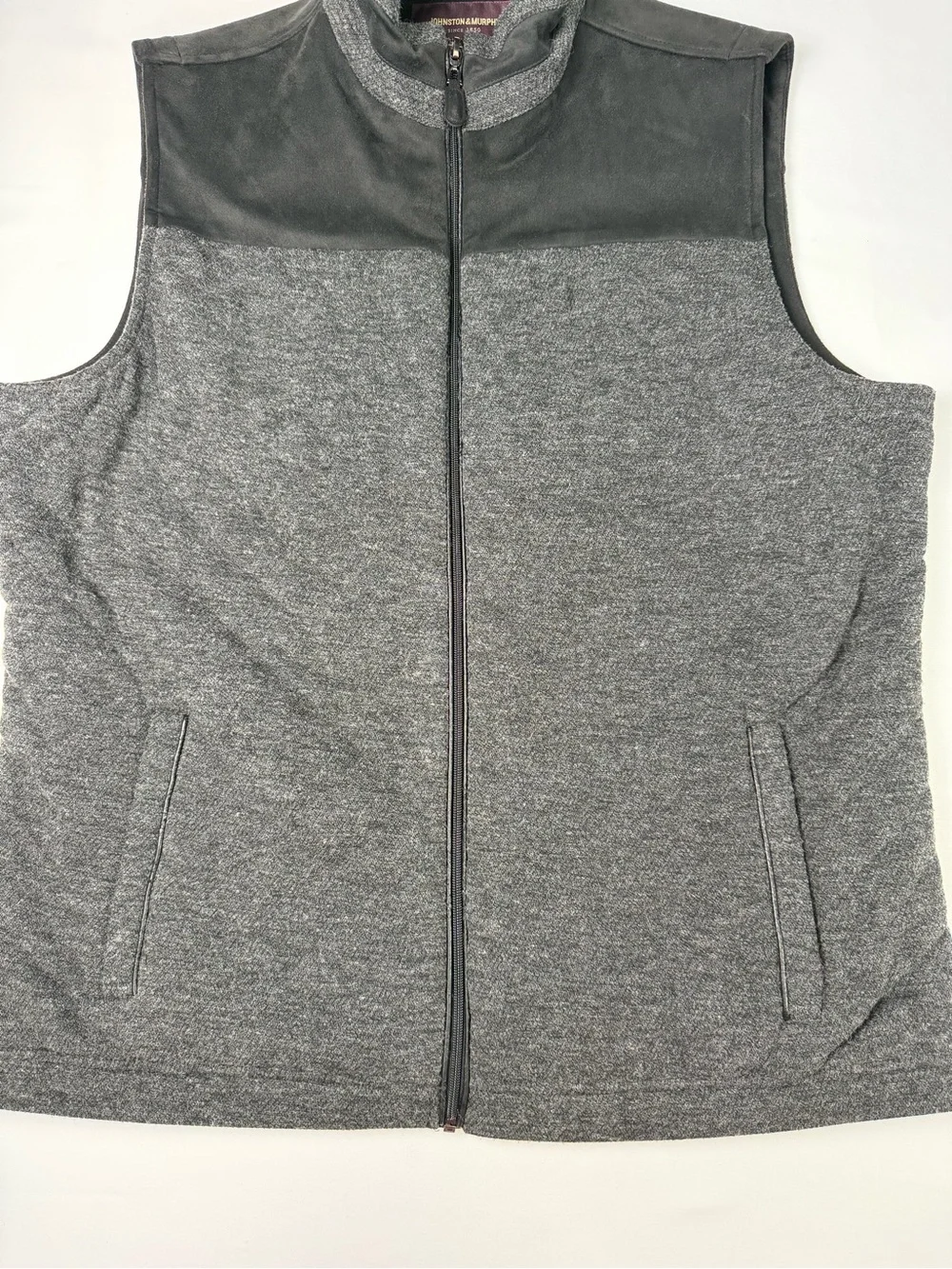 Johnston & Murphy Men's Quilted Charcoal Gray Zip Vest - Classy professional XL